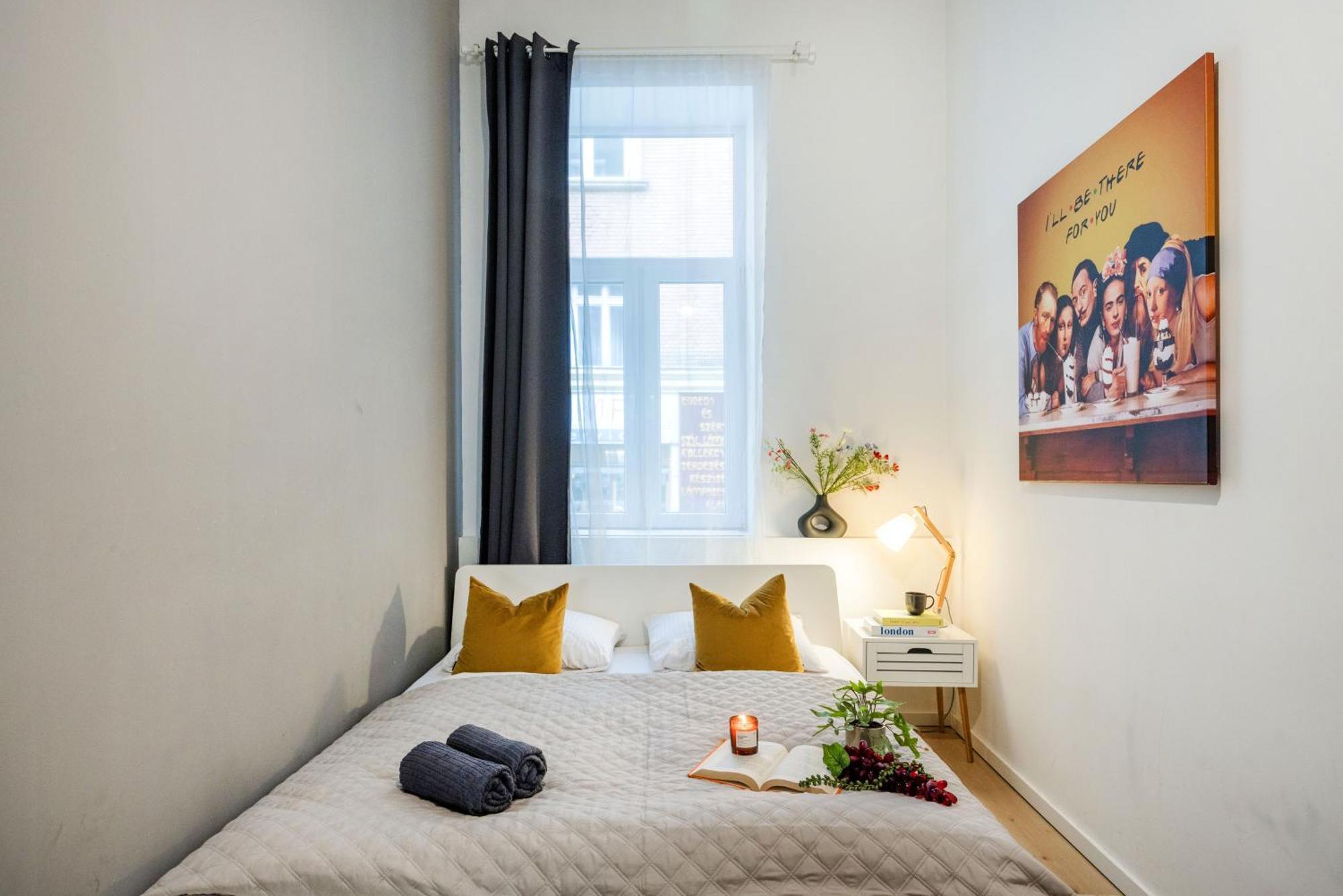 Apartment Walk To Opera & Basilica - Live Like A Local
