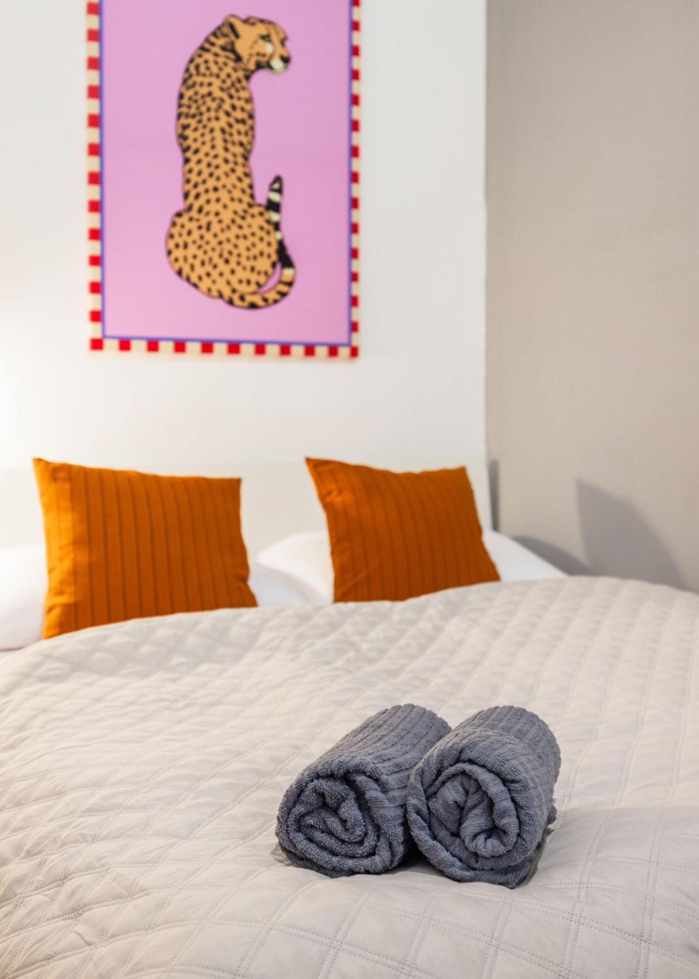 Apartment Walk To Opera & Basilica - Live Like A Local Budapest